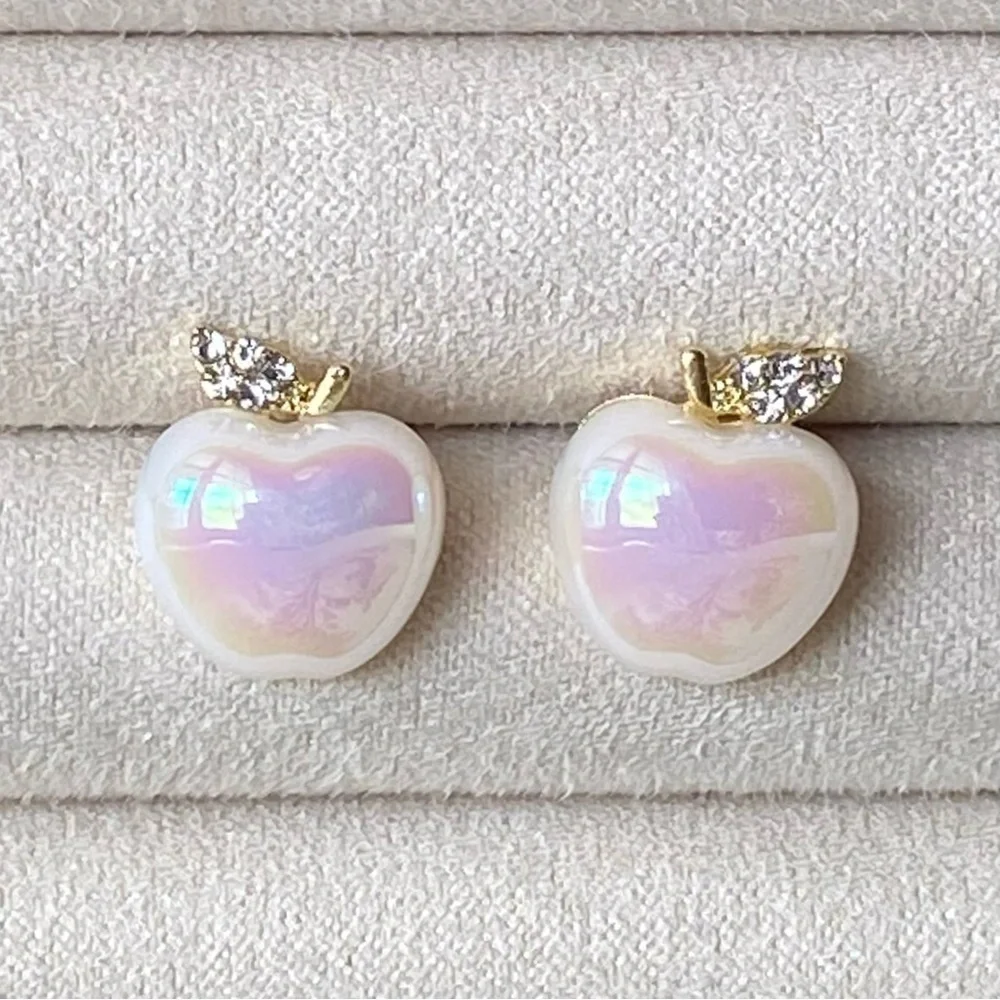 ✨Free People Leonara Apple Earrings